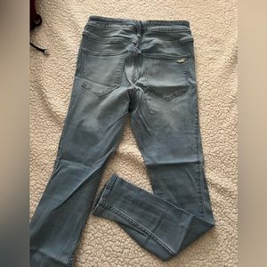 Hollister Women’s High Rise Jean (Jeggings)